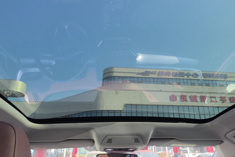 Volkswagen ID.6 X 2022 immagine di auto #18