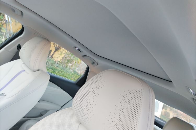 GEELY PrefaceL 2023 car image #18