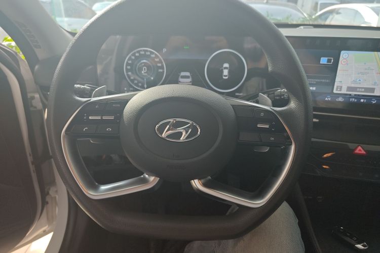 Hyundai Mistra New Energy 2023 #18 Hyundai Mistra New Energy 2023 car image #18