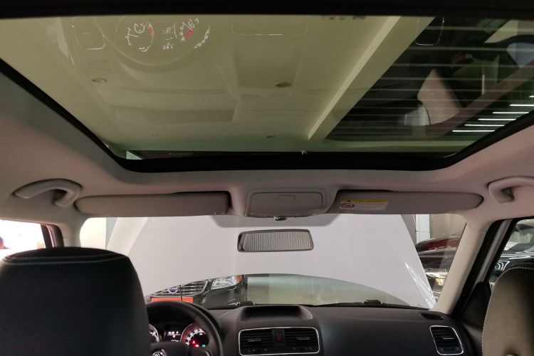 Skoda Yeti (Imported) 2016 car image #18