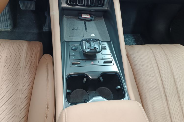 BYD SongL EV 2025 car image #18