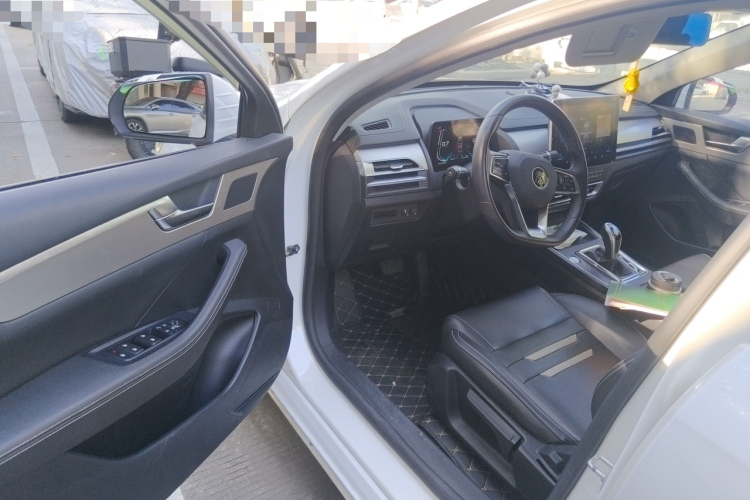 BYD Qin Pro 2018 #18 BYD Qin Pro 2018 car image #18