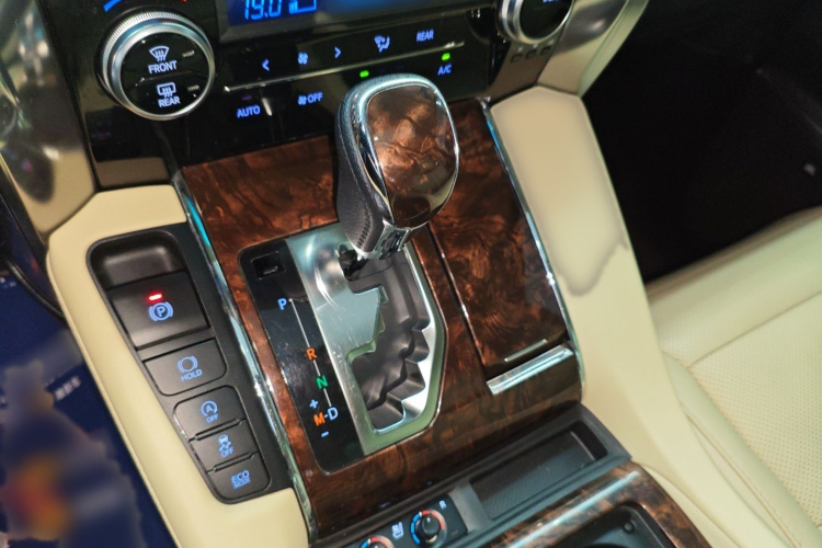 丰田 埃尔法 2018 汽车图片 #18