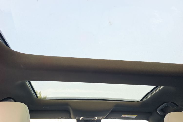 Toyota bZ4X 2022 immagine di auto #18