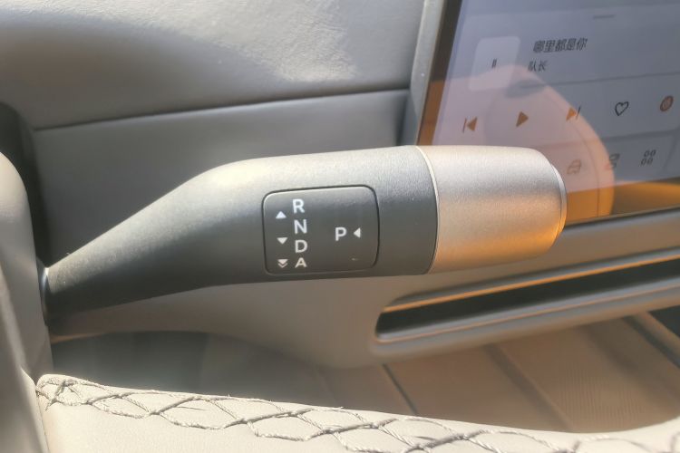 Li i8 2025 изображение автомобиля #18