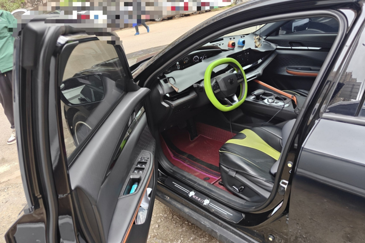 Changan UNI-V 2022 car image #18