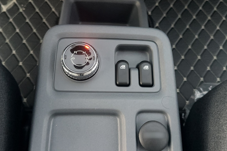 五菱汽车 五菱扬光 2025 #18 五菱汽车 五菱扬光 2025 汽车图片 #18