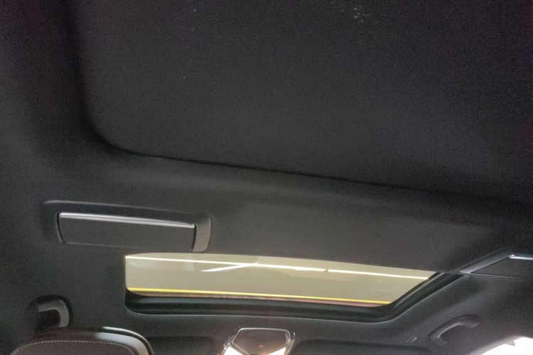 BMW M760Le 2021 car image #18