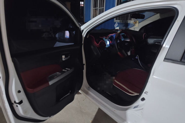 Changan BenBen 2016 صورة سيارة #18