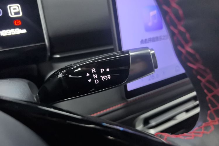 哪吒汽车 哪吒X 2023 #18 哪吒汽车 哪吒X 2023 汽车图片 #18