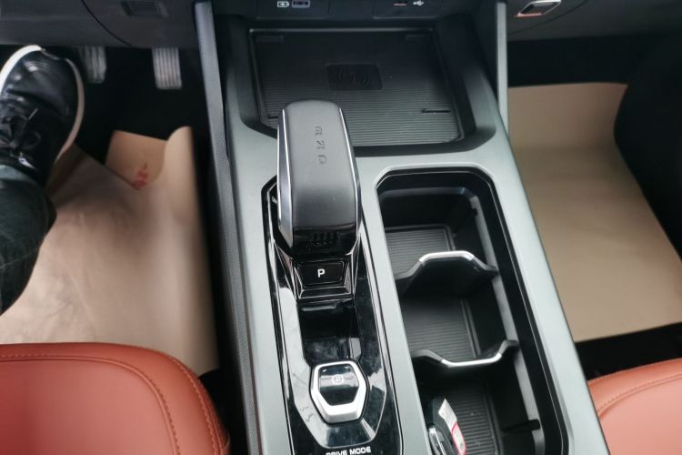 GEELY Okavango L 2023 صورة سيارة #18