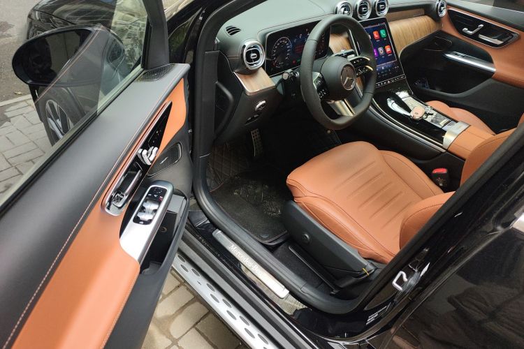 Mercedes-Benz GLC Class New Energy 2025 imagen de coche #18