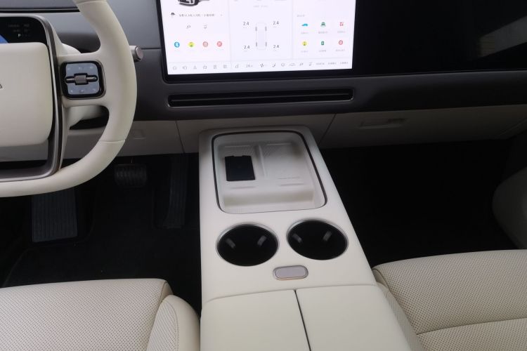 Li i8 2025 изображение автомобиля #18