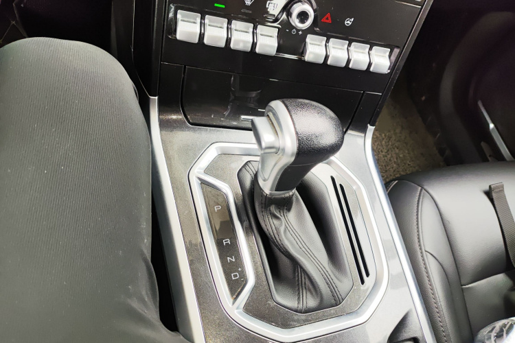 Haval F5 2018 car image #18