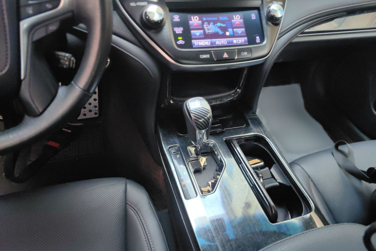 丰田 皇冠 2019 汽车图片 #18