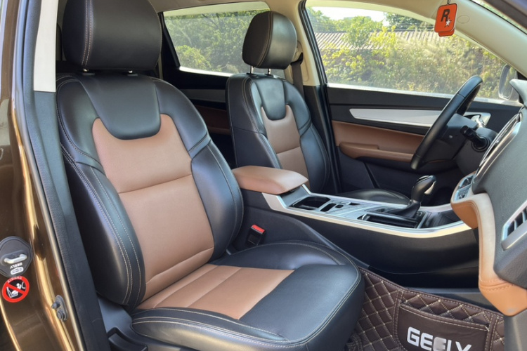 GEELY Vision X6 2019 car image #18