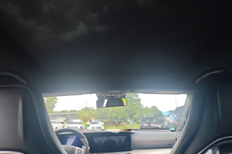 Mercedes-Benz E AMG 2018 immagine di auto #18