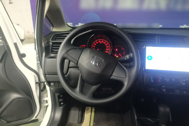 Honda Fit (Imported) 2019 car image #18