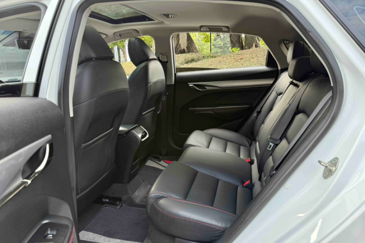 吉利汽车 缤瑞 2019 汽车图片 #18