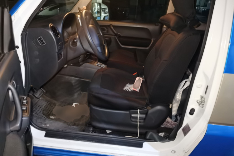 Suzuki Jimny (Imported) 2015 изображение автомобиля #18