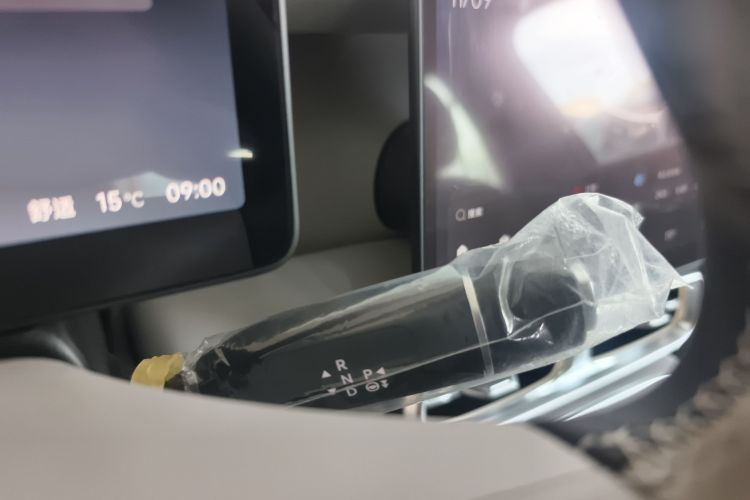 零跑汽车 零跑B01 2025 汽车图片 #18