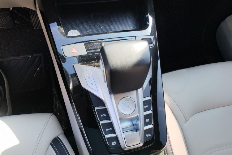 BYD Yuan 2021 car image #18