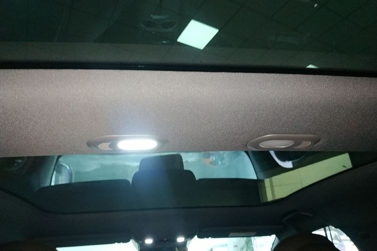 零跑汽车 零跑C01 2023 汽车图片 #18