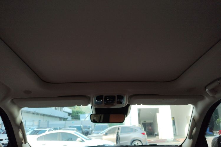 Tank 500 2023 car image #18