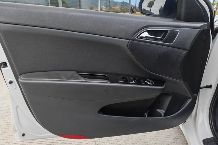 Hyundai Mistra 2017 immagine di auto #18