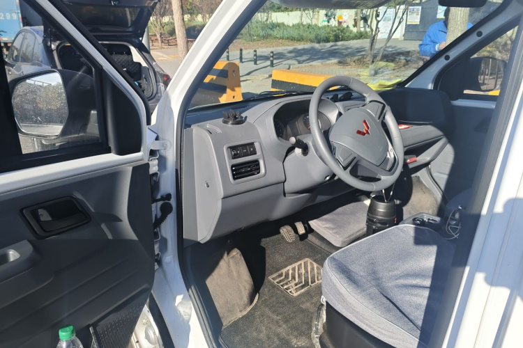 五菱汽车 五菱扬光电卡 2025 汽车图片 #18