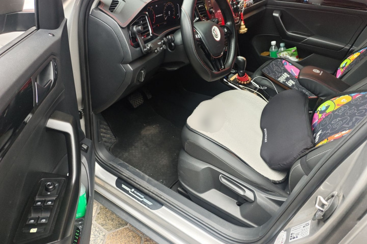 T-Roc 2021 image de voiture #18