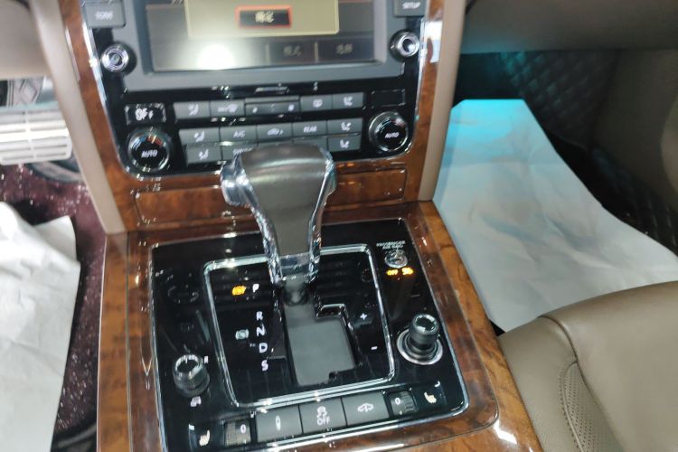 Volkswagen Pheaton 2016 imagen de coche #18