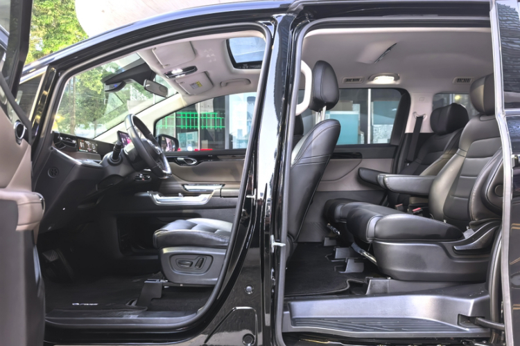 GAC Trumpchi E8 New Energy 2024 #18 GAC Trumpchi E8 New Energy 2024 car image #18