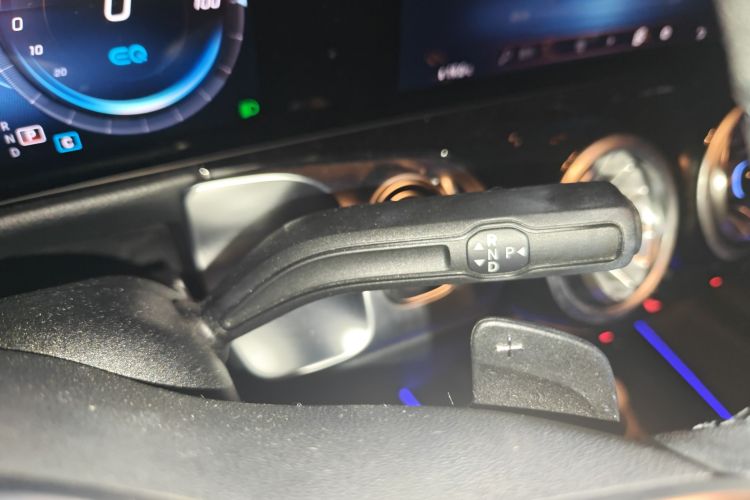 Mercedes-Benz EQB Class 2022 car image #18