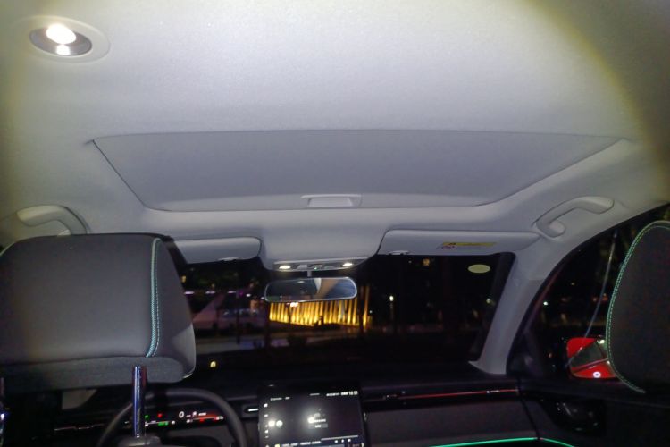 Honda e:NP2 2024 #18 Honda e:NP2 2024 car image #18