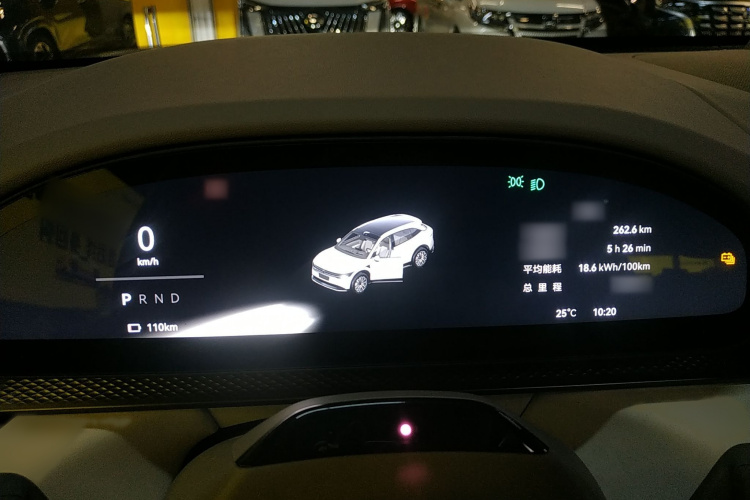 Zeekr 7X 2024 car image #18