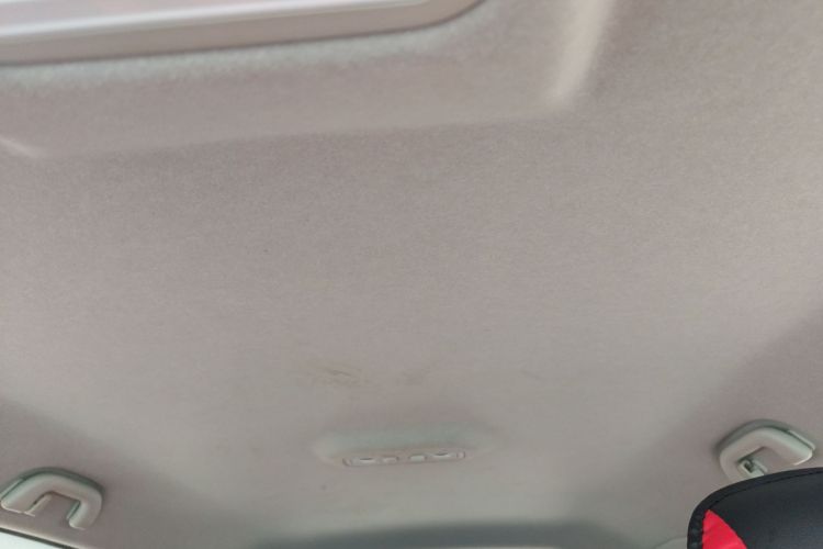 T5 2023 car image #18
