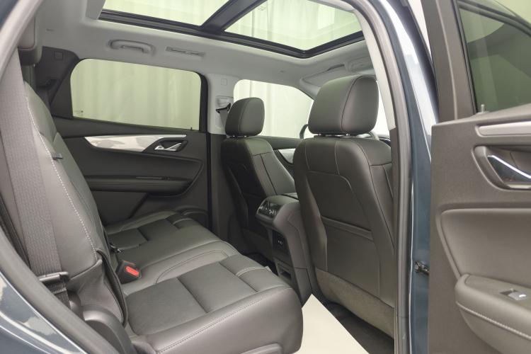 Chevrolet Blazer 2023 car image #18