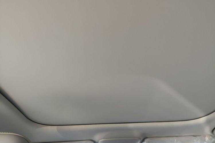 零跑汽车 零跑B01 2025 汽车图片 #18