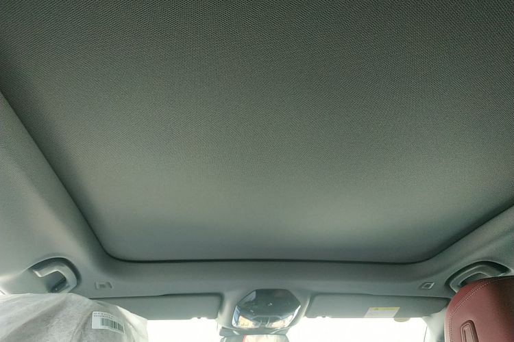 BMW i5 M60 2025 #18 BMW i5 M60 2025 car image #18