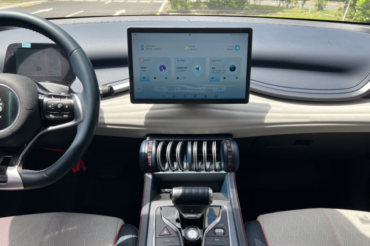 BYD Yuan 2023 car image #18