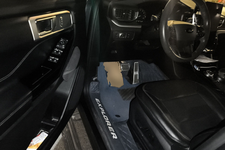 Ford Explorer 2020 car image #18