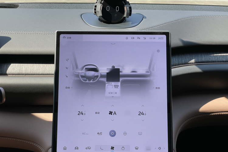 NIO ES6 2023 изображение автомобиля #18