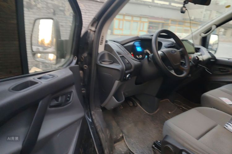 Ford Transit 2021 car image #18