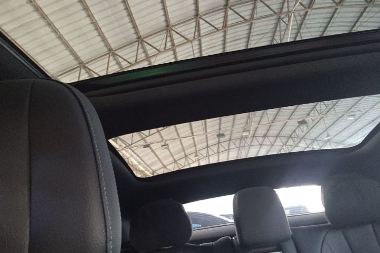 Mercedes-Benz EQE Class 2024 car image #18