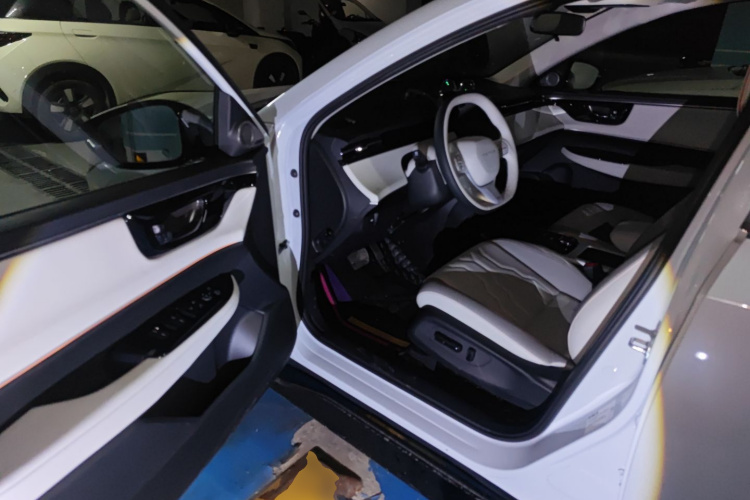 Honda e:NS2 2025 car image #18