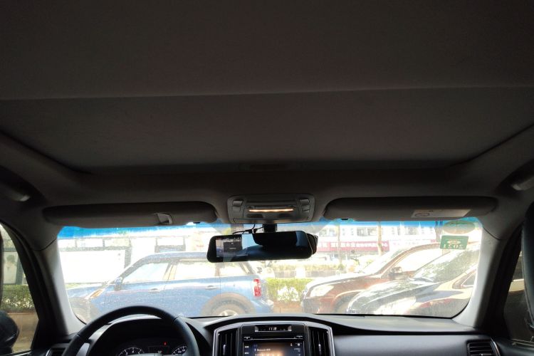 Toyota CrownSportCross 2018 صورة سيارة #18