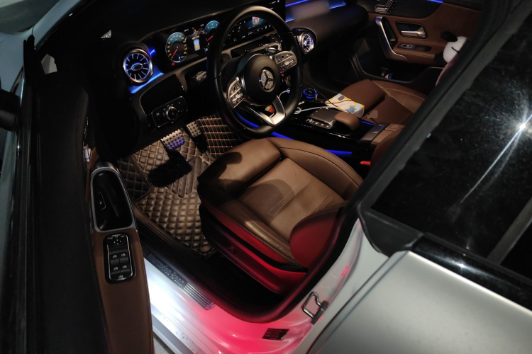 Mercedes-Benz CLA Class (Imported) 2020 immagine di auto #18