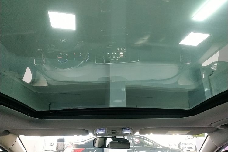 Kia KX5 2016 car image #18