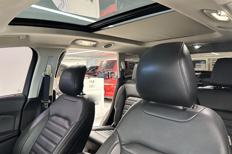 Ford Edge 2017 صورة سيارة #18